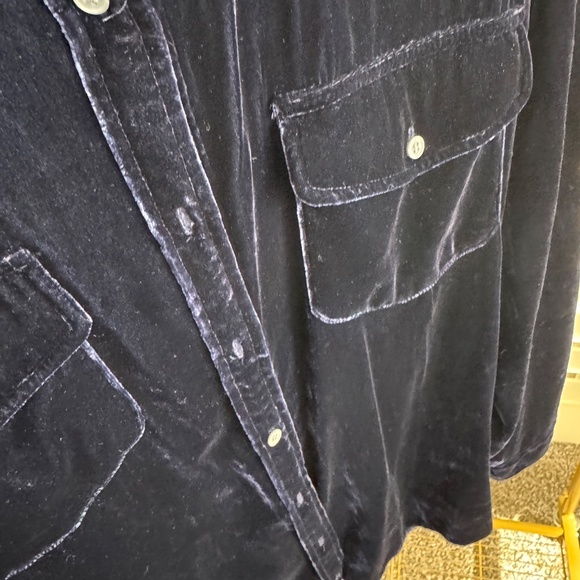 Excellent condition J Crew velvet button down - size 22 - Picture 3 of 4